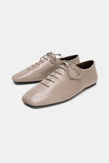 CHAUSSURES PLATES EN CUIR À LACETS - Gris taupe de Zara - Image 3