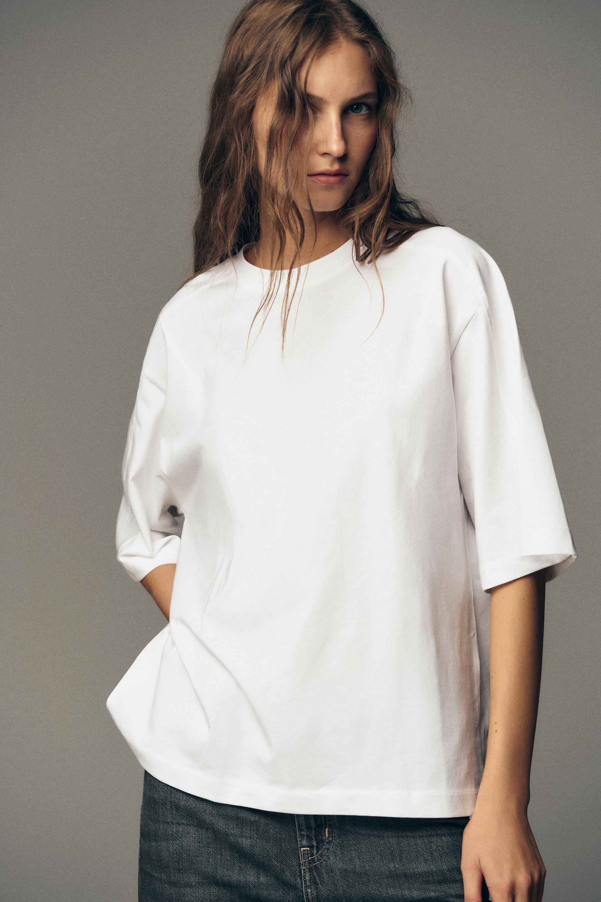T-SHIRT COUPE BOXY ÉTIQUETTE