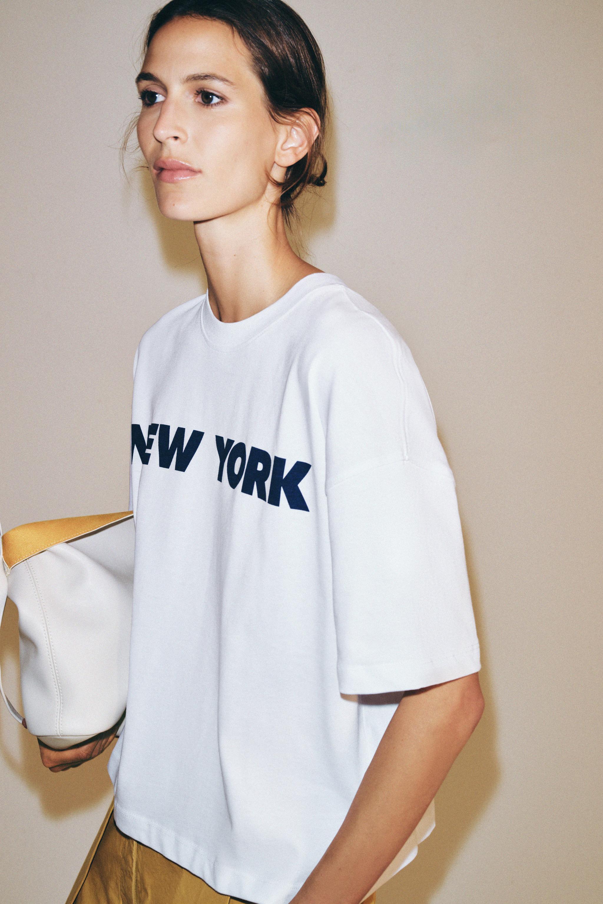 Женские футболки Zara OVERSIZE TEXT T-SHIRT — фото 4