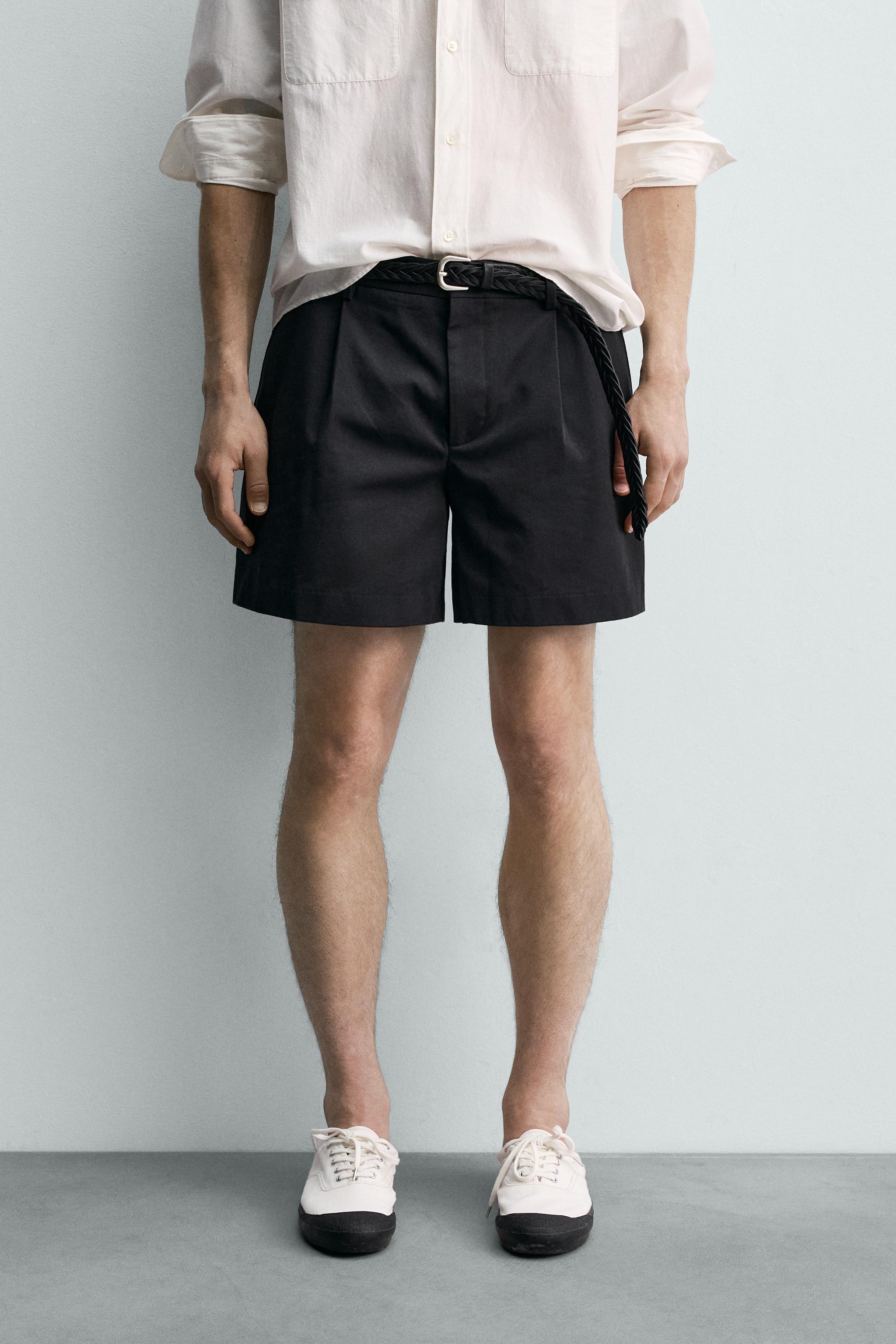 SHORT PLISSÉ COURT AARON LEVINE X ZARA