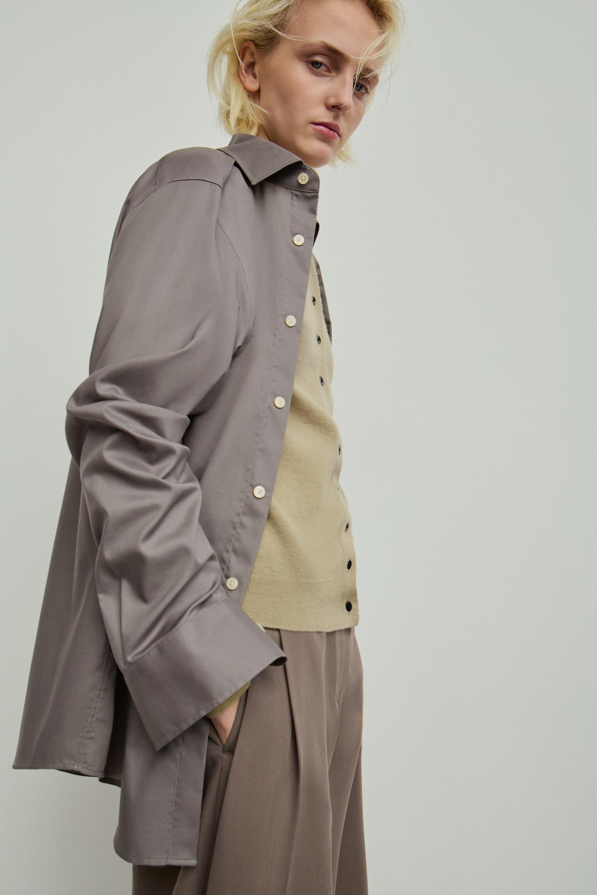 100% EXTRA-SOFT WOOL V-NECK JACKET thumbnail 4