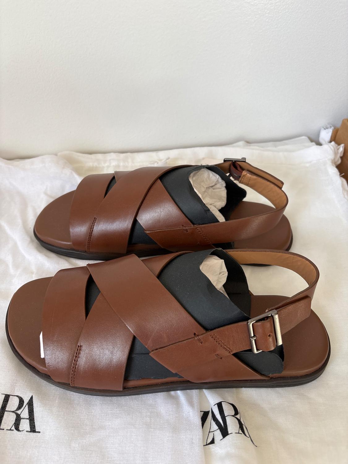 LEATHER SANDALS WITH STRAPS - Image 3