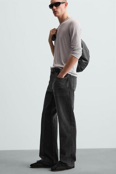 JEANS FLARE FIT - Negro de Zara