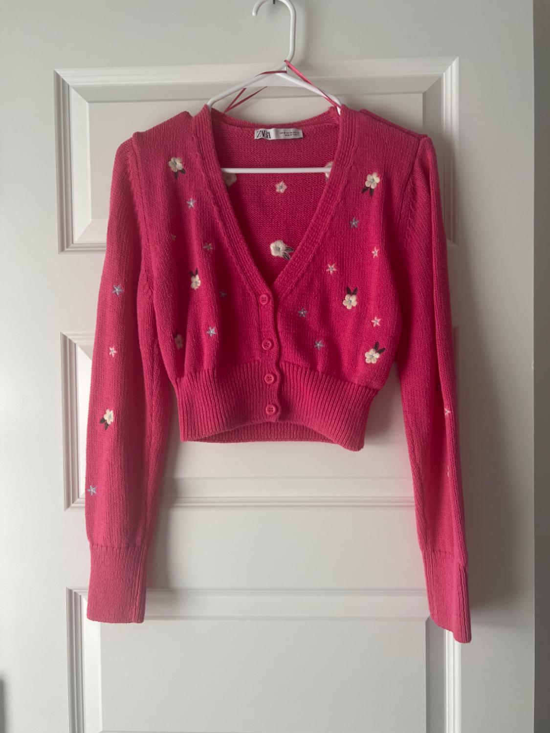 EMBROIDERED KNIT CARDIGAN