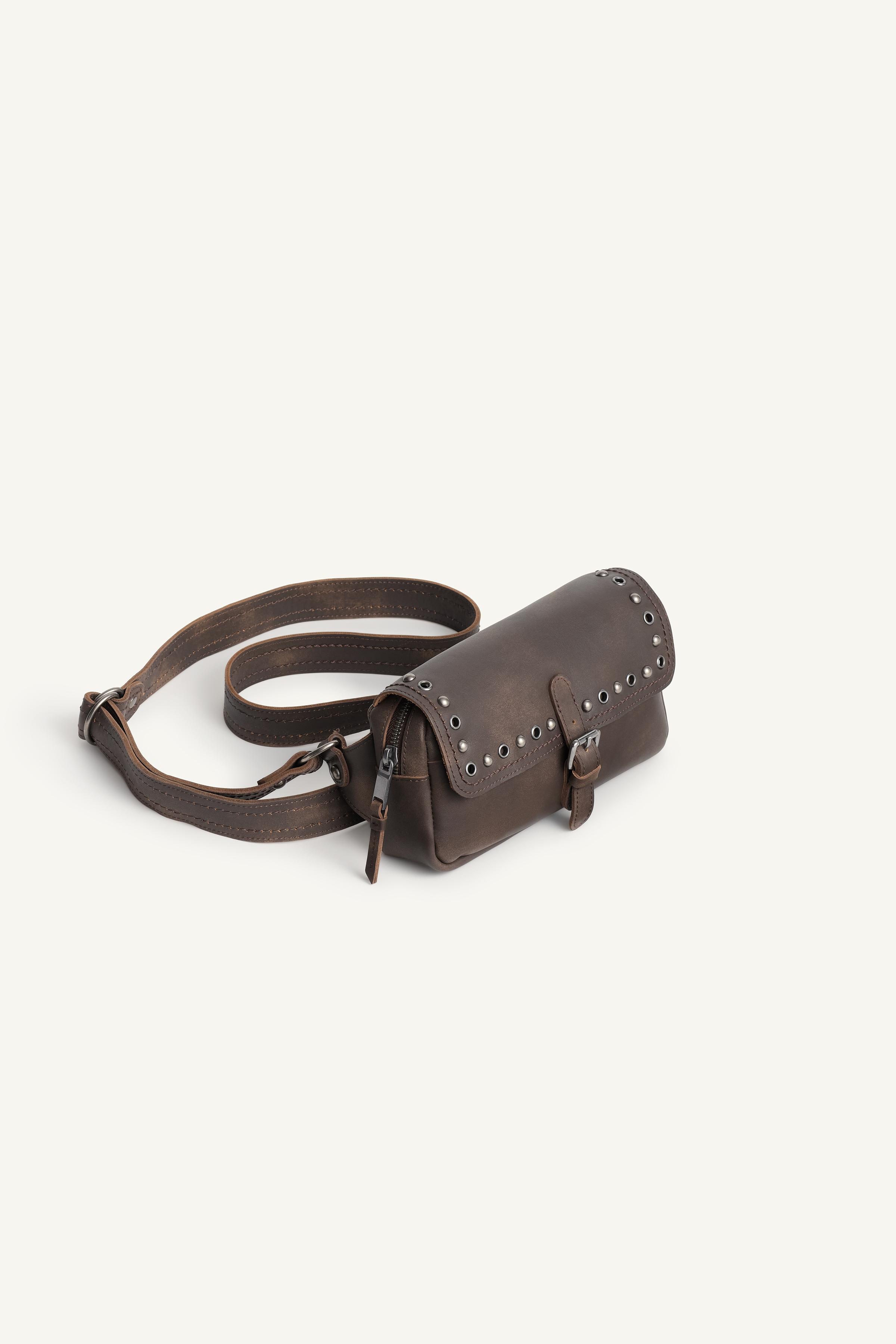 SAC BANANE EN CUIR À CLOUS