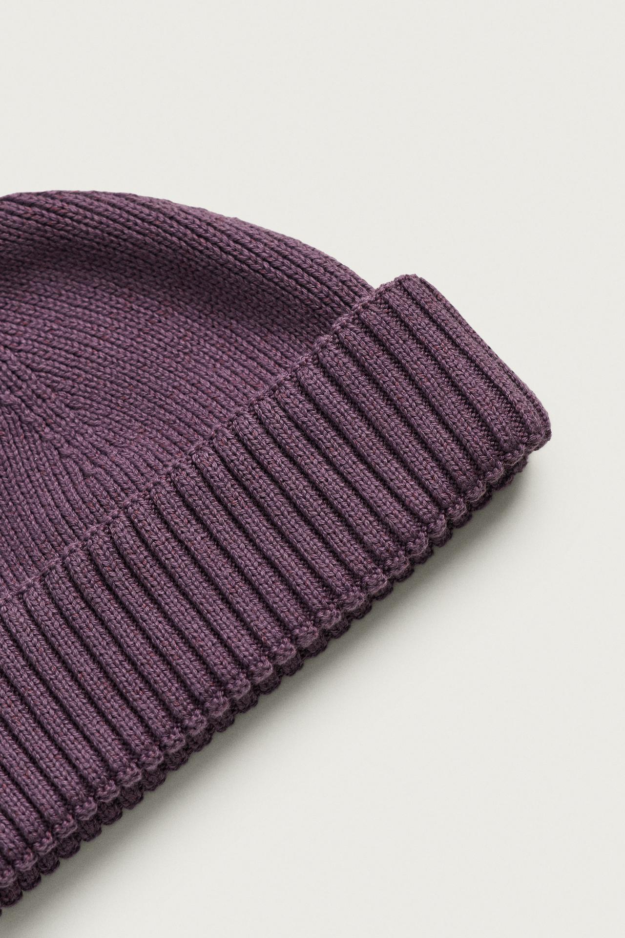 COTTON BLEND SHORT KNIT BEANIE — Purple