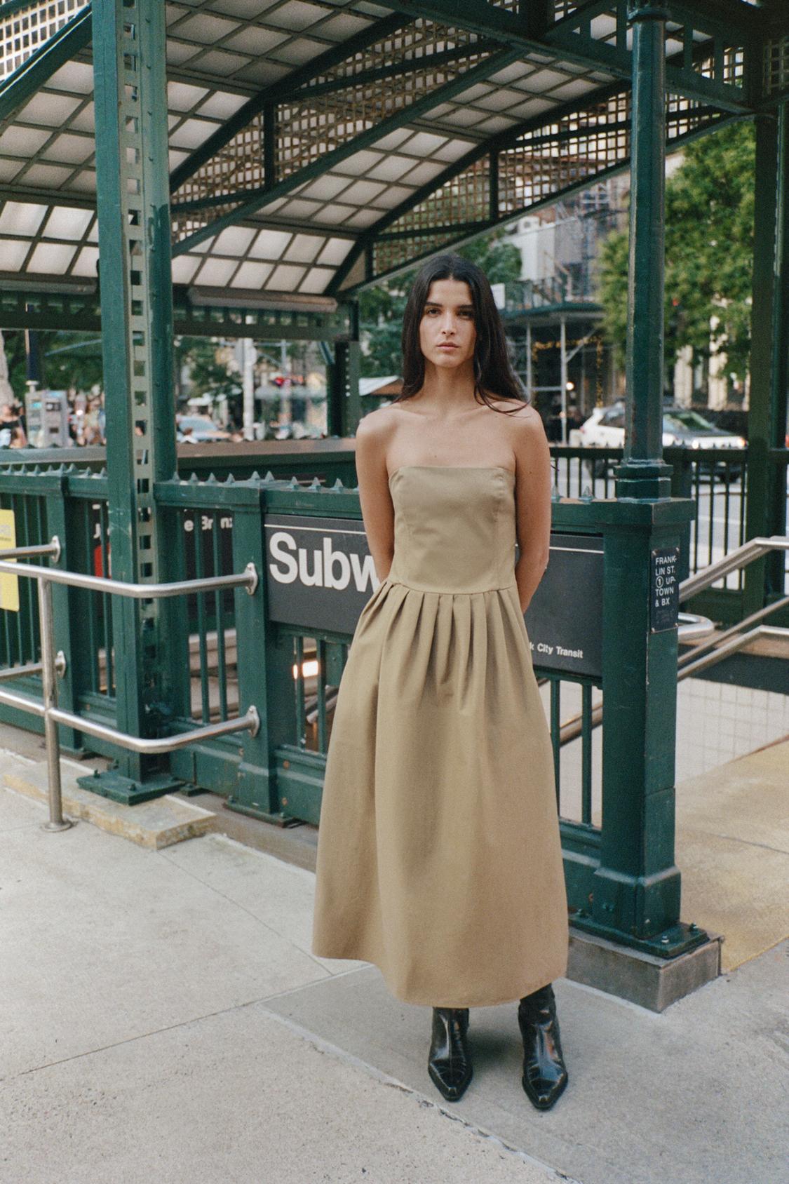 STRAPLESS MIDI DRESS