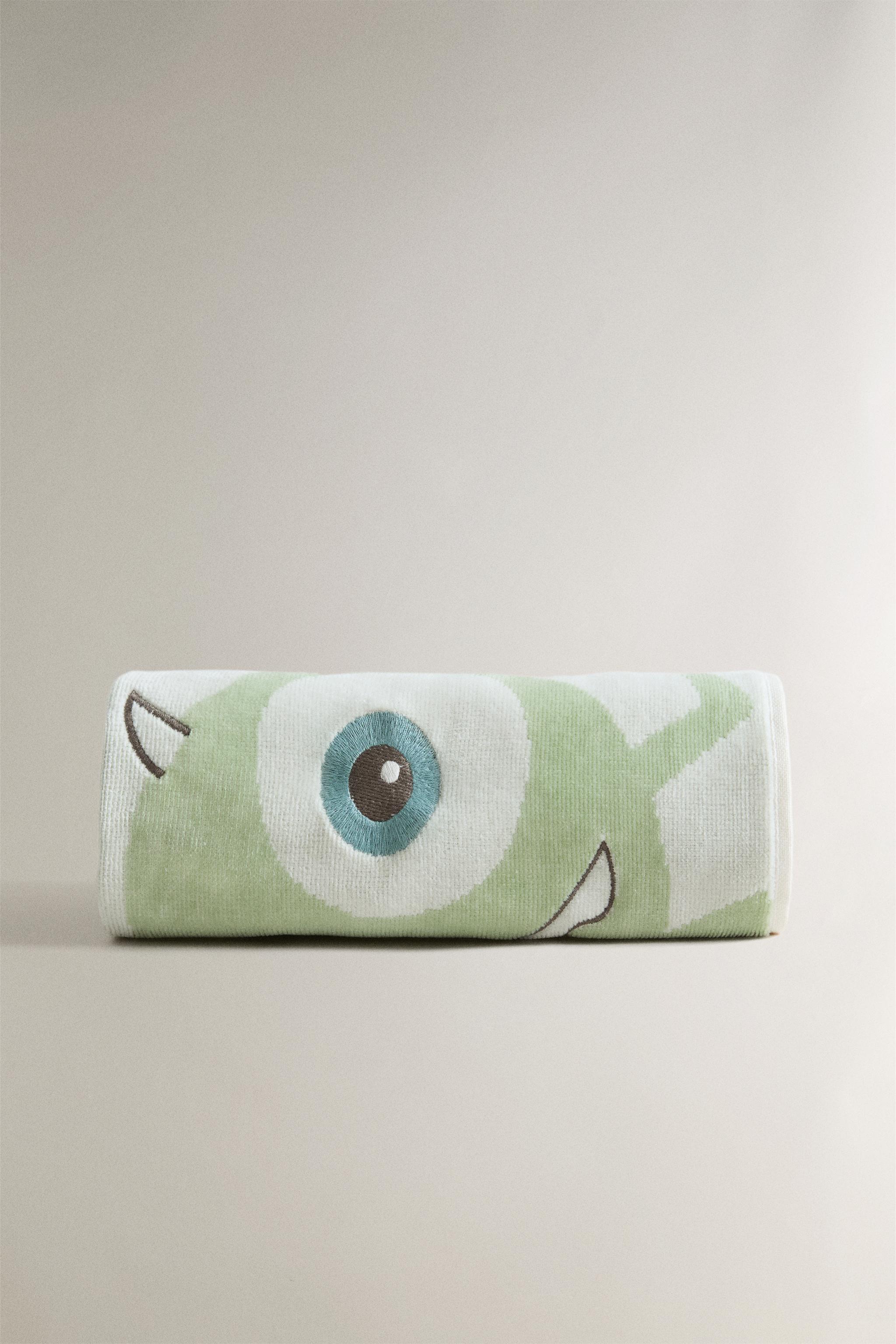 KIDS' MIKE MONSTERS, INC. ©DISNEY/PIXAR TOWEL