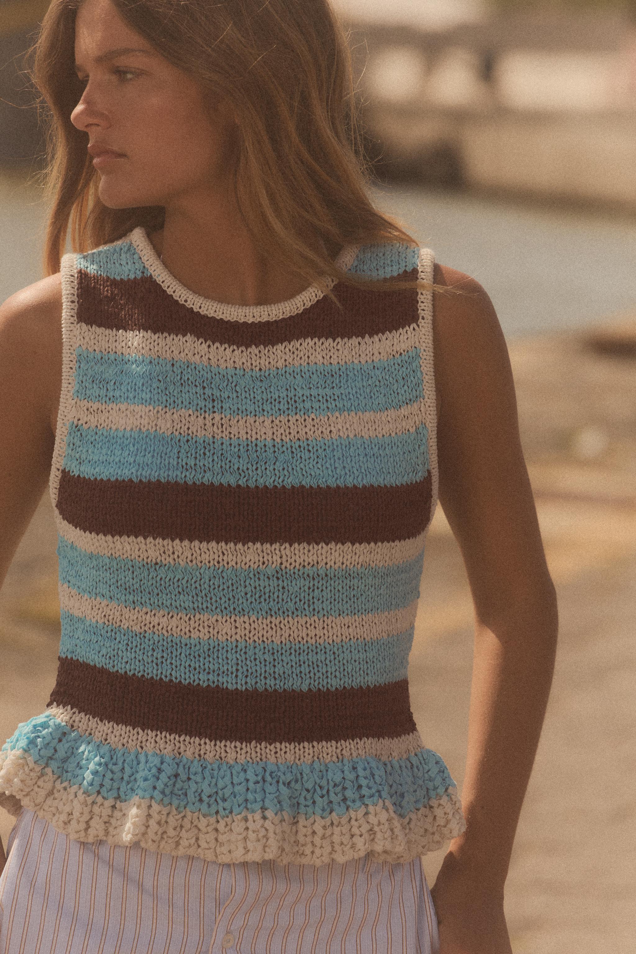 STRIPED KNIT RUFFLE TOP