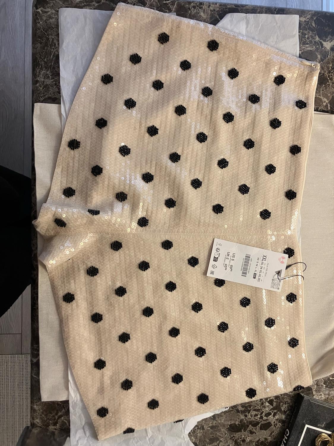 SEQUIN DOT MINI SHORTS - Image 2
