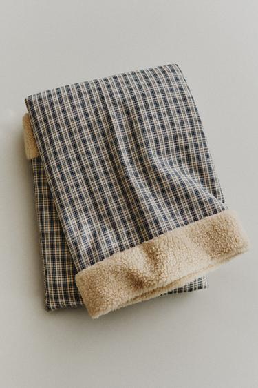 SMALL CHECK PET THROW - Ecru by Zara