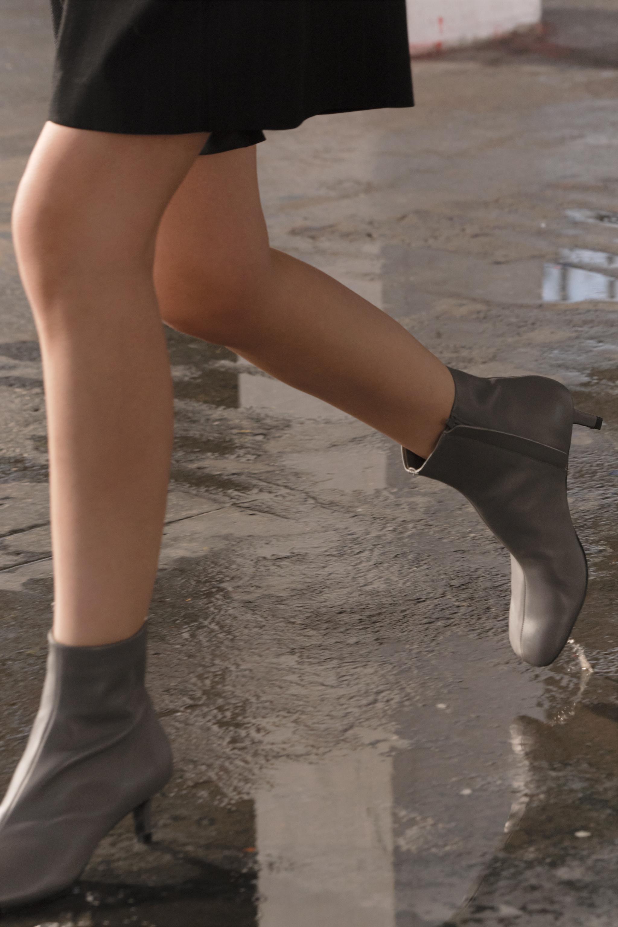 Soft leather 2024 ankle booties