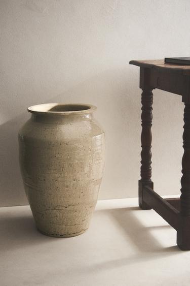 TALL CERAMIC VASE - Ecru by Zara