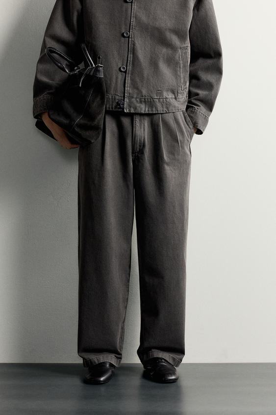 PANTALON CHINO RELAXED FIT À PLIS - Vert gris de Zara - Image 1