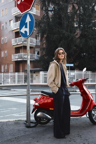 CHAQUETA BOMBER EFECTO ANTE CAPUCHA - Tostado de Zara