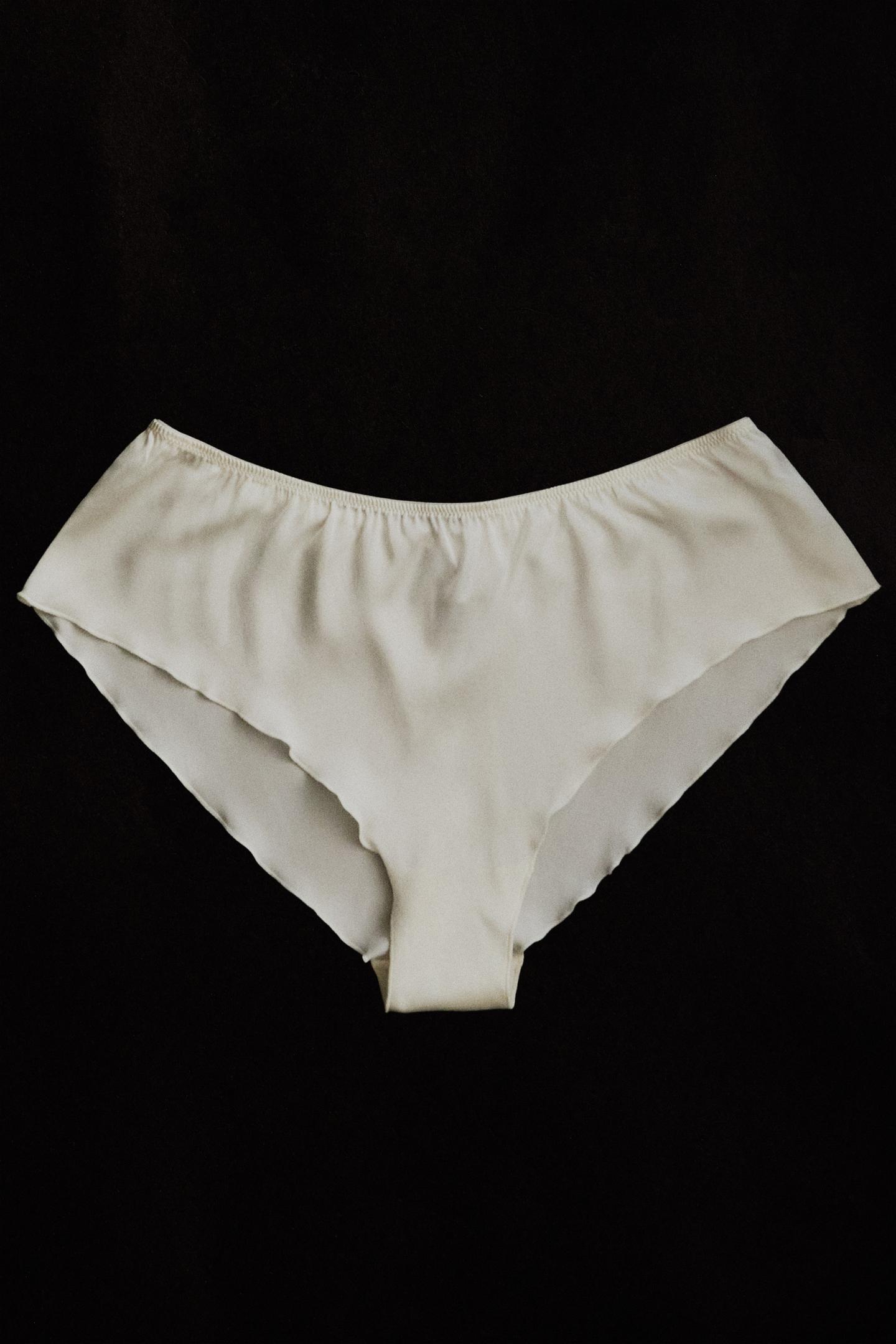Женские шорты Zara Mulberry Silk Diaper Cover, цвет: Экрю — фото 6
