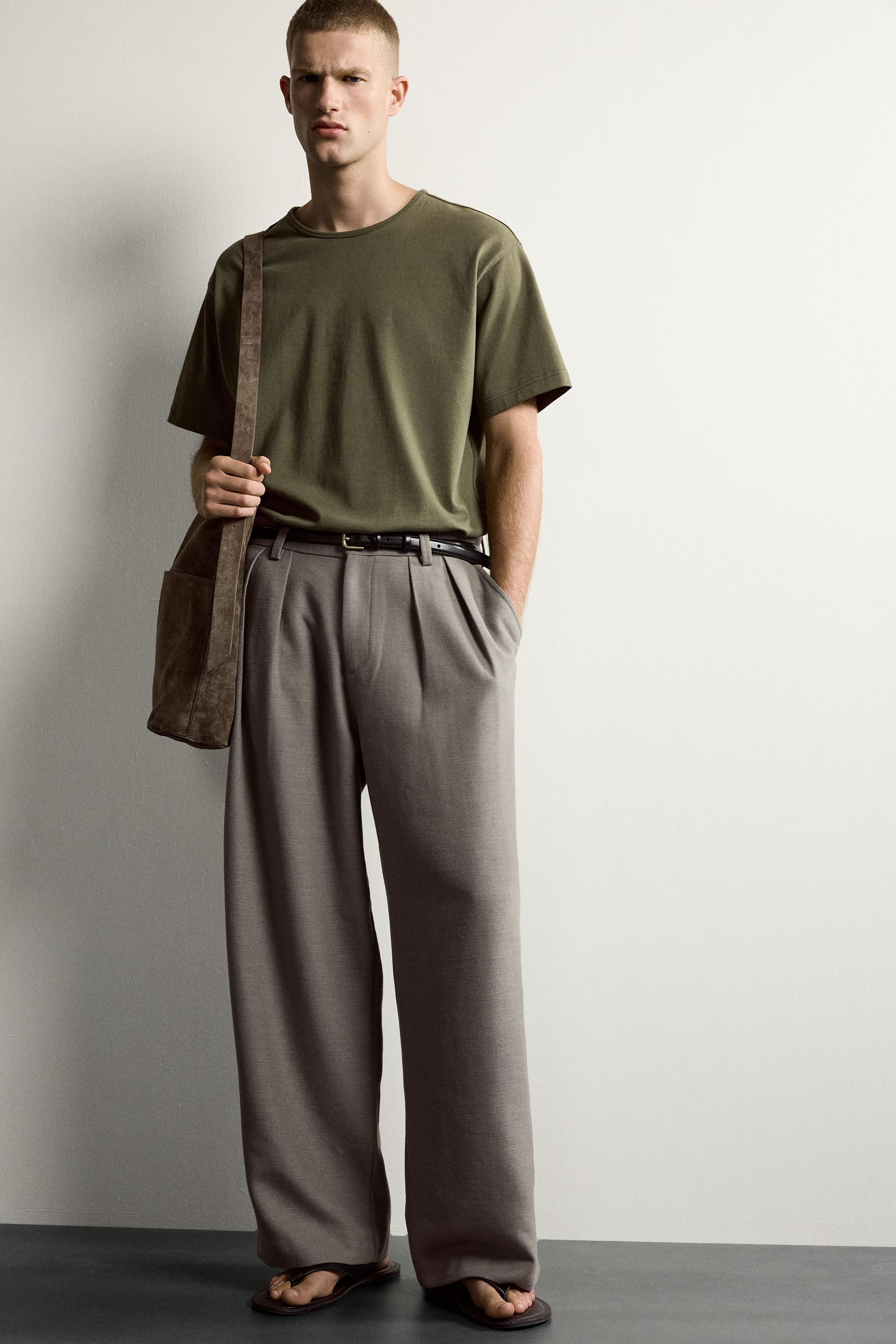 RELAXED FIT STRUCTURED PLEATED PANTS