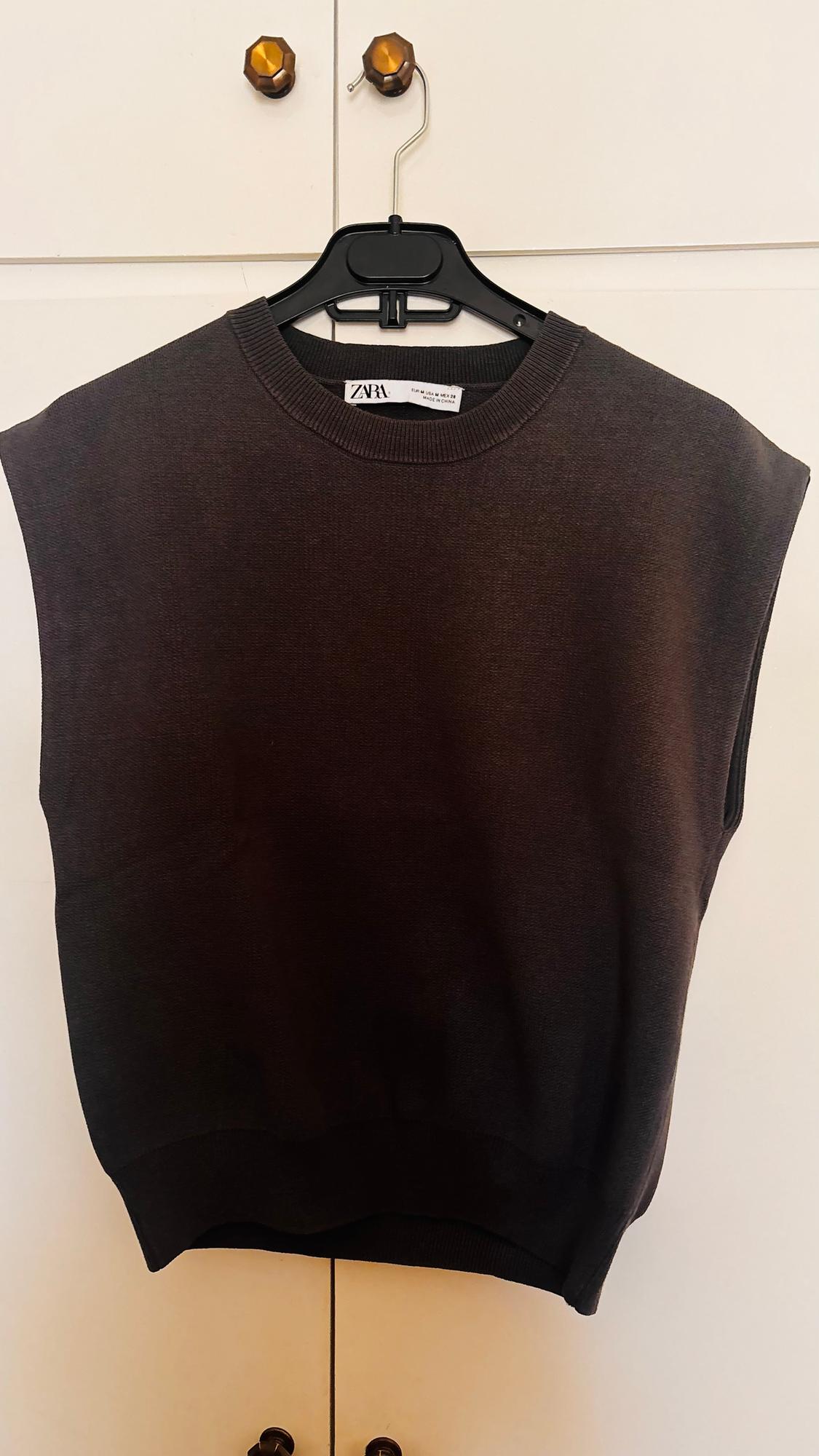 KNIT VEST - Image 2