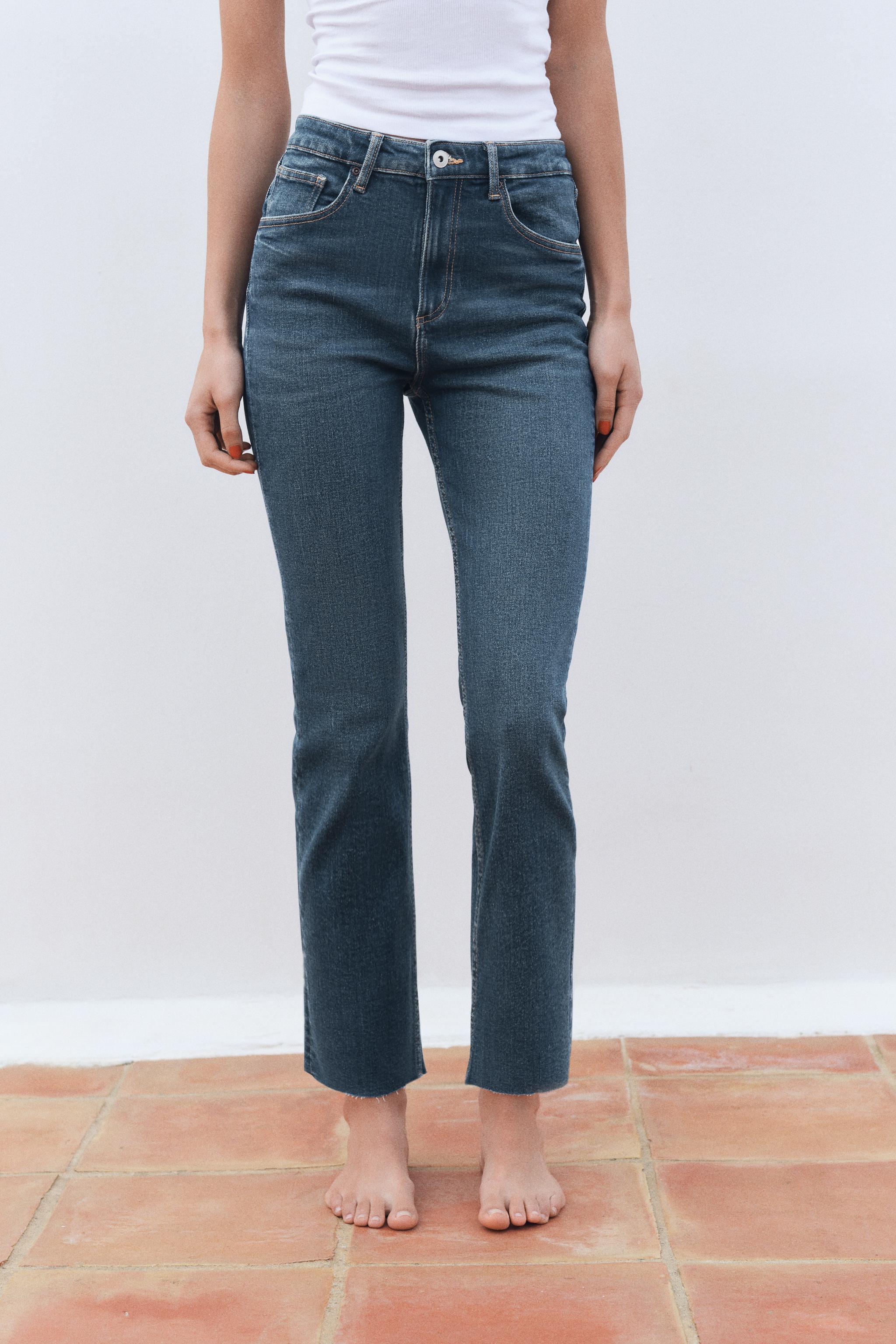 【ZARA】TRF CROPPED FLARE ハイライズデニムパンツ3643/017/811 TRF CROPPED FLARE HIGH-WAIST JEANS - Navy blue | ZARA UAE