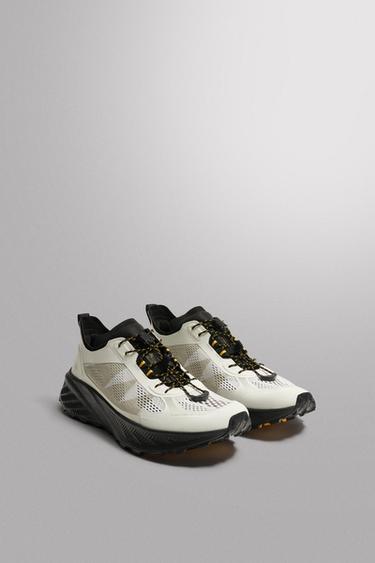 TRAIL RUNNING SHOE - White by Zara