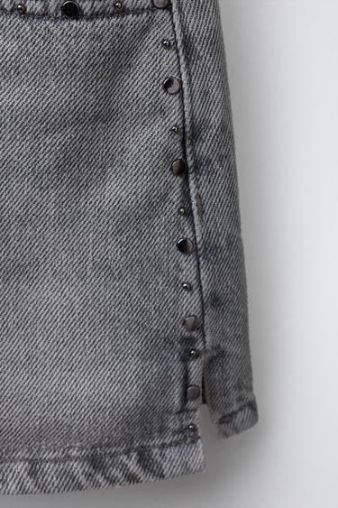 JUPE-SHORT EN JEAN AVEC CLOUS - Pierre de Zara - Image 2