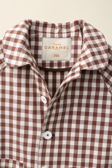 TRENCH LONG À CARREAUX VICHY CRÉÉ PAR CARAMEL LONDON X ZARA - Chocolat de Zara - Image 2