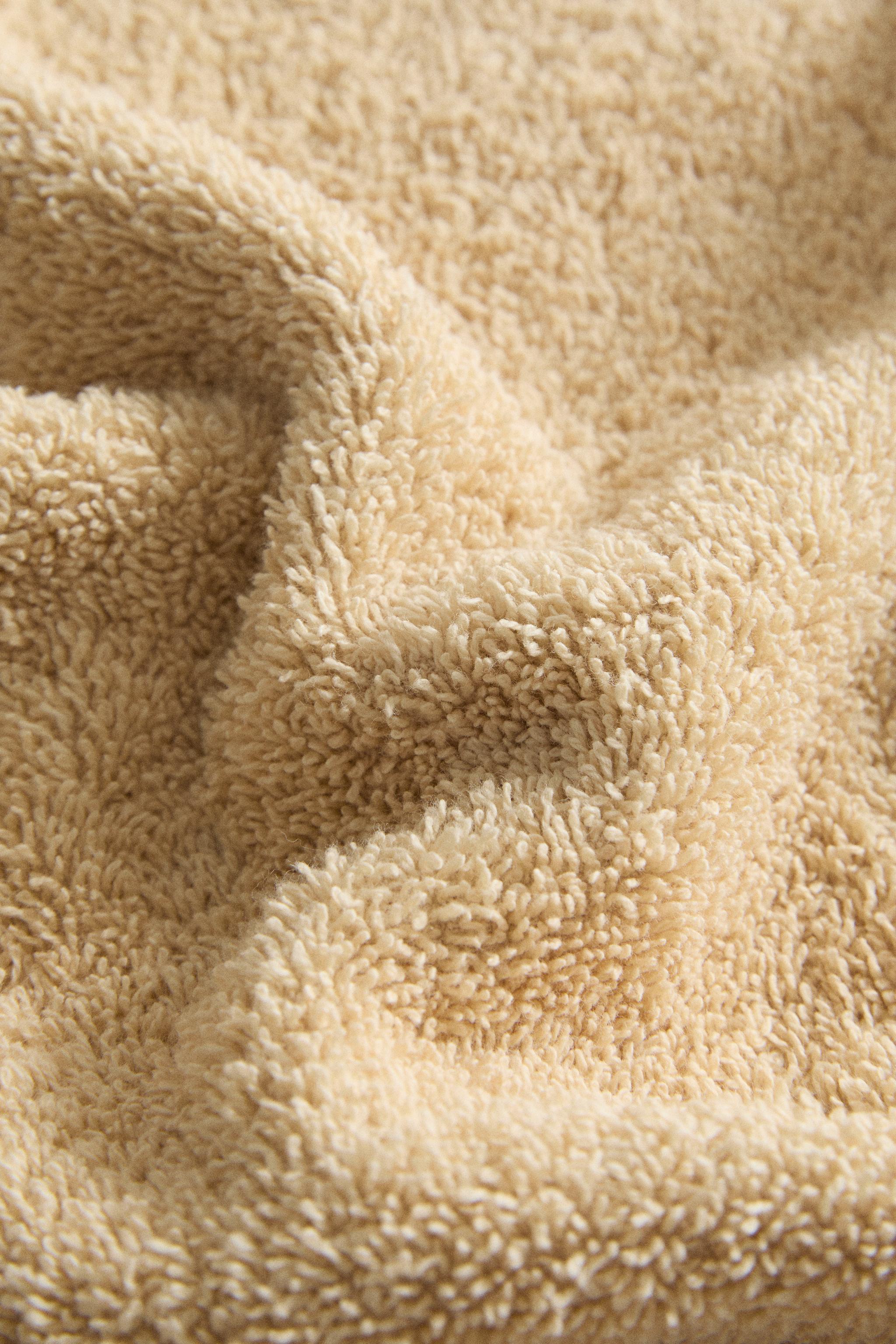 SERVIETTE DE BAIN DÉTAIL DENTELLE