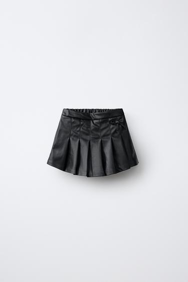 FALDA BERMUDA EFECTO PIEL - Negro de Zara - Imagen 0