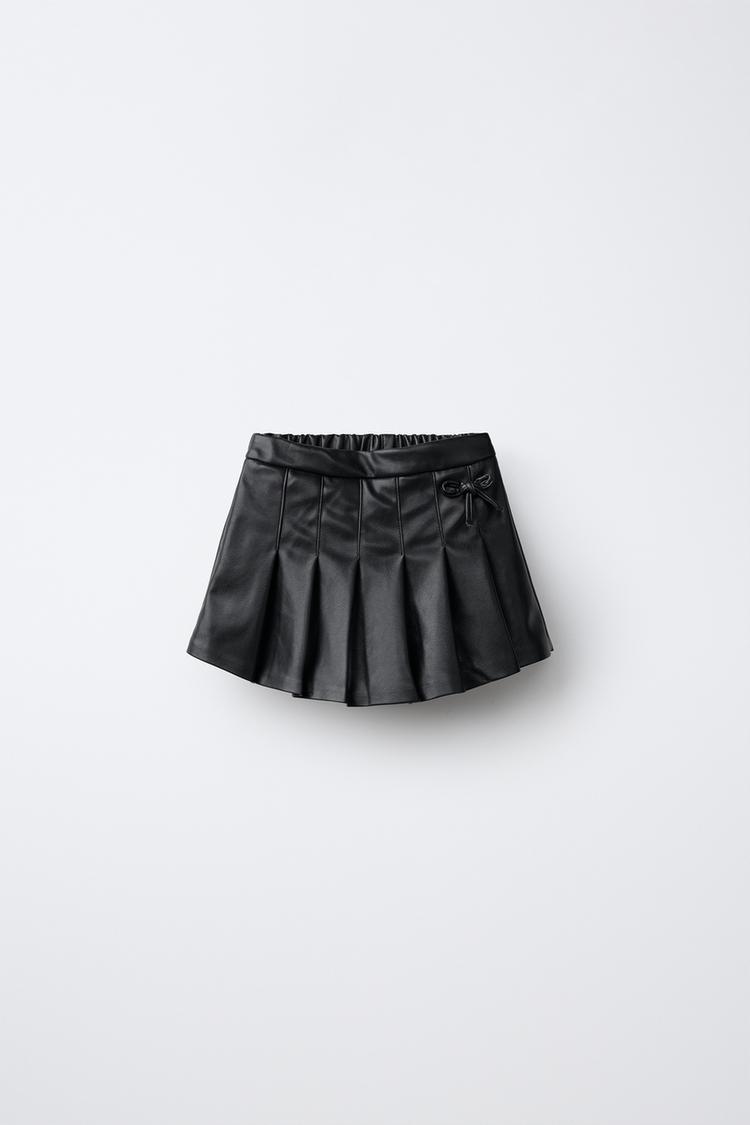 FAUX LEATHER BERMUDA SKIRT — Black