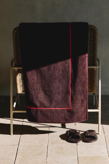 BEACH TOWEL WITH PLAIN BORDER - Blackberry by Zara