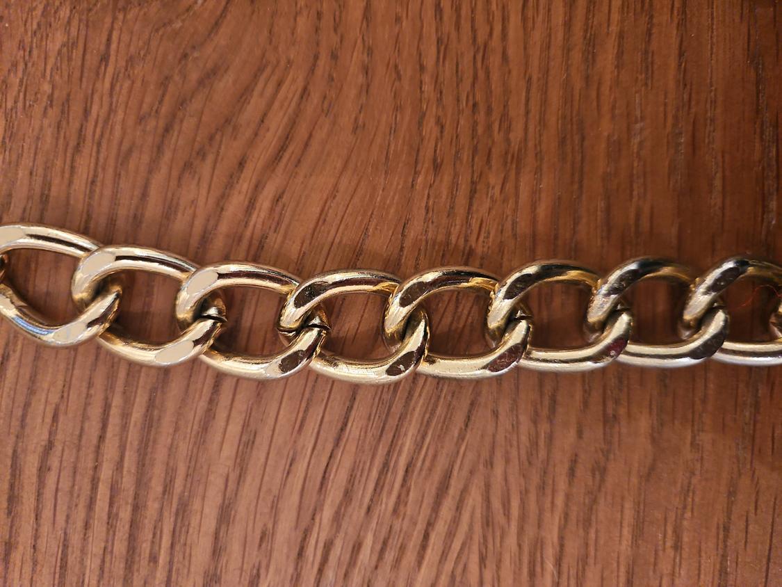 CHAIN LINK NECKLACE - Image 3