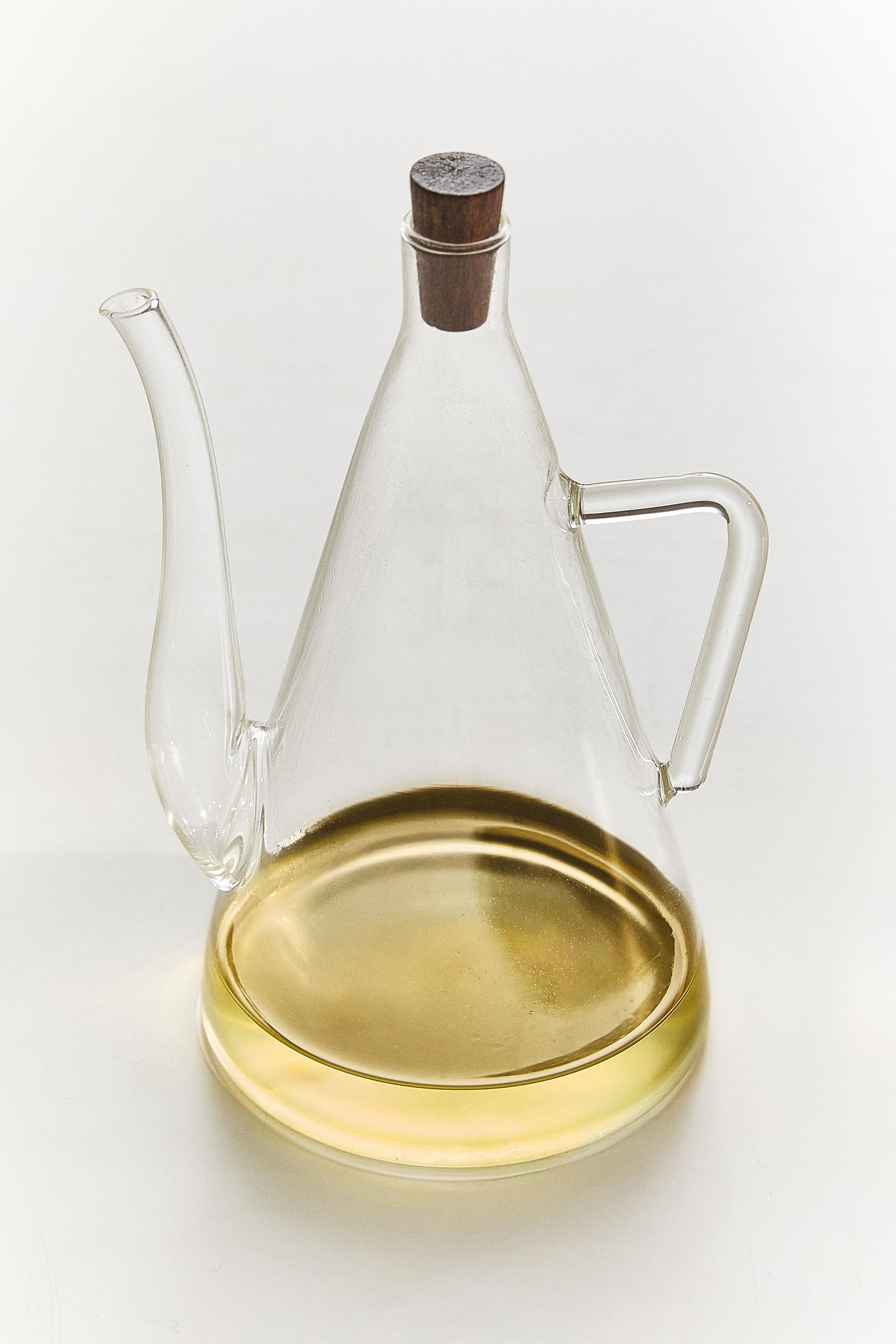 BOROSILICATE GLASS CRUET — Transparent
