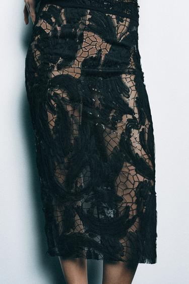 TEXTURED SEQUIN MIDI SKIRT — Black 2