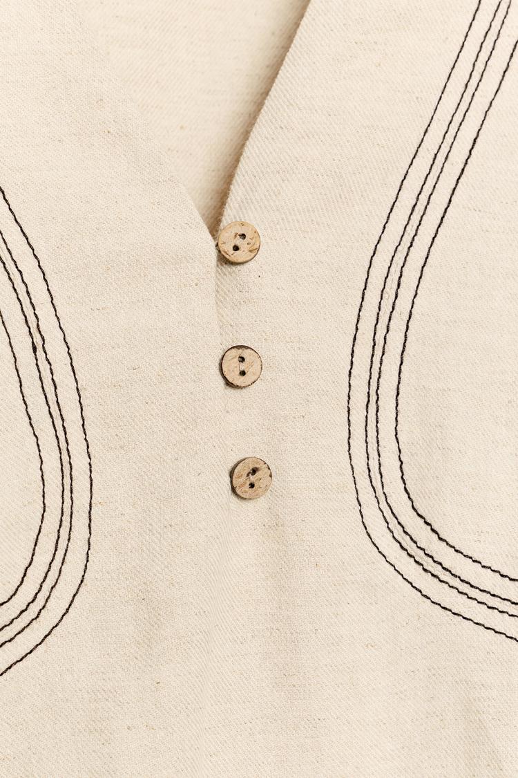 Camisa de mezcla de lino de corte oversize con pespuntes de contraste 8