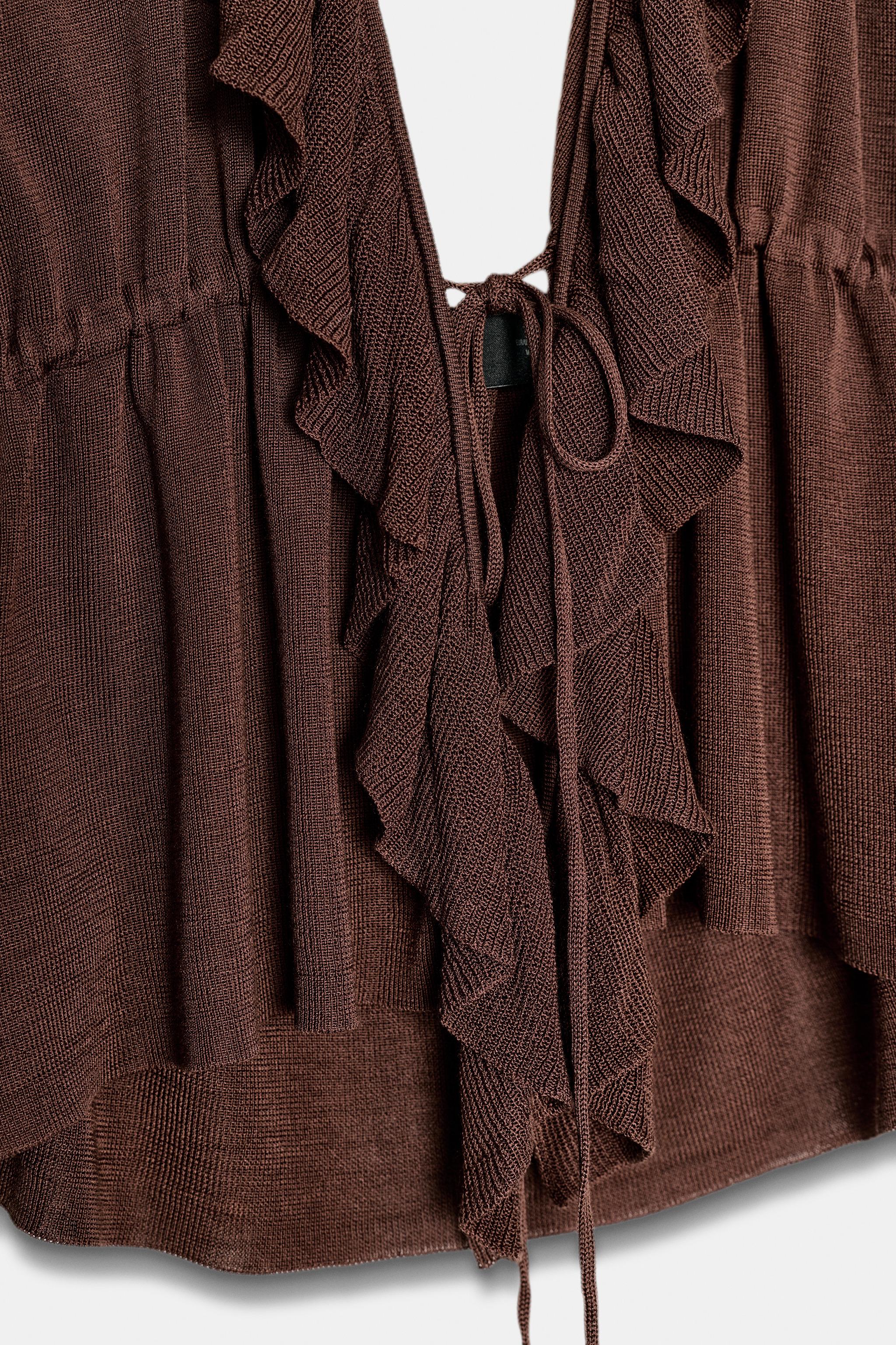 TOP VOLANTES - Marrón | ZARA Chile