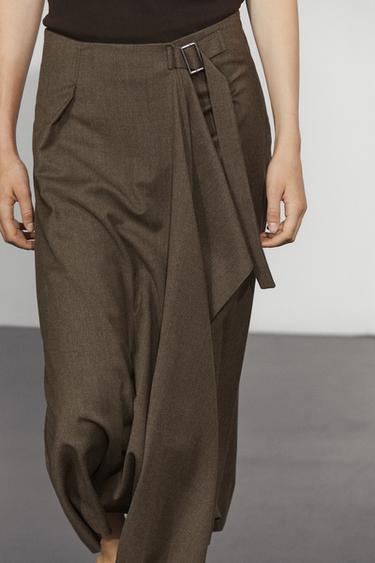 Buckle detail midi skirt — Black gold 1