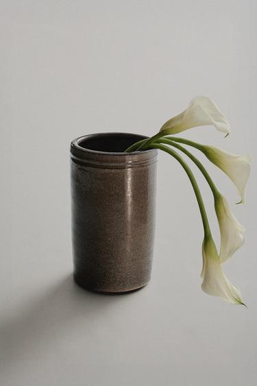 LOW CYLINDRICAL VASE - Brown by Zara