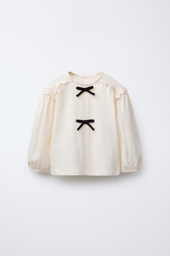 CAMISETA COM LACINHOS - Cru da Zara - Imagem 0