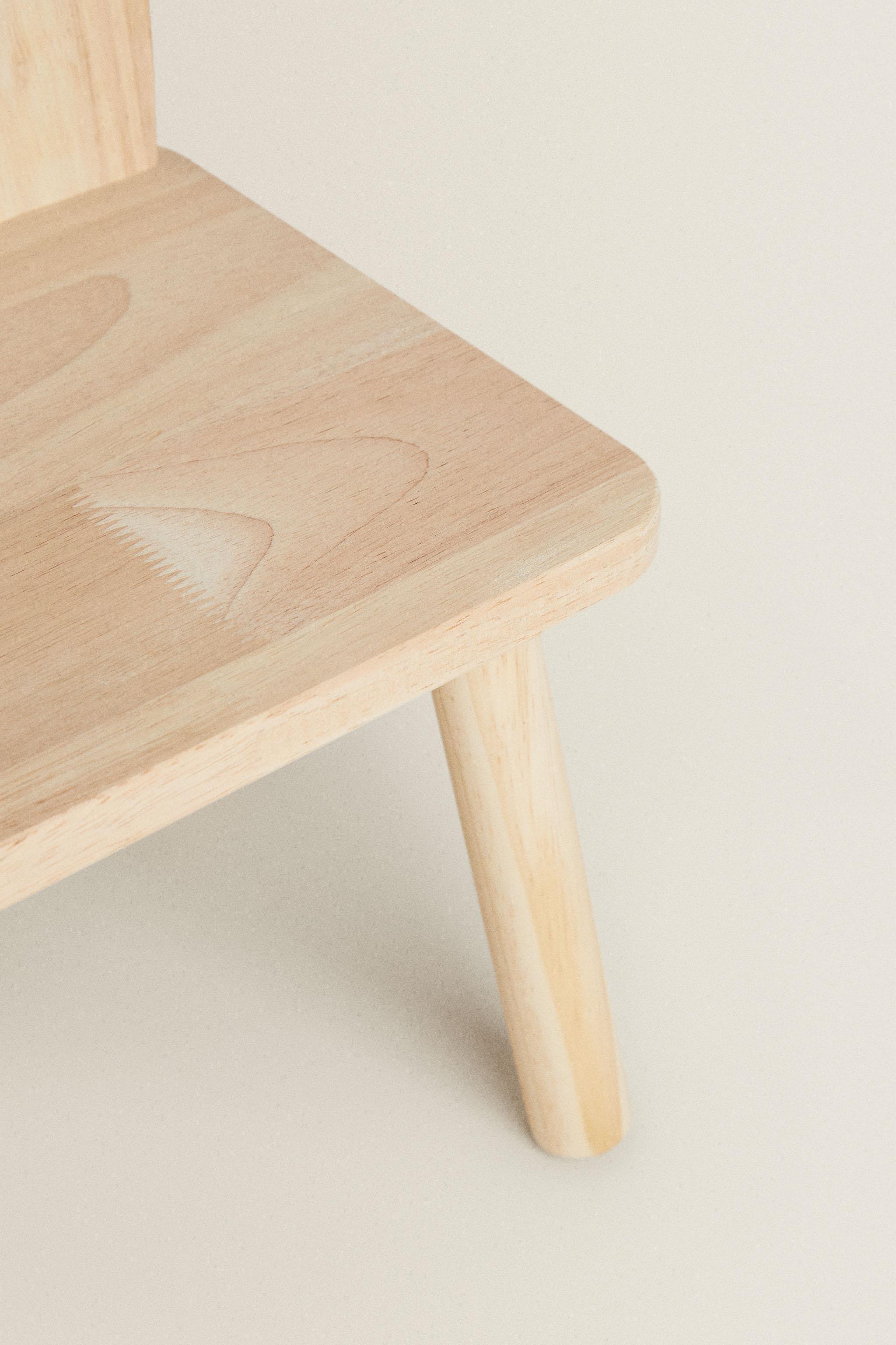 BEAR WOODEN CHAIR
