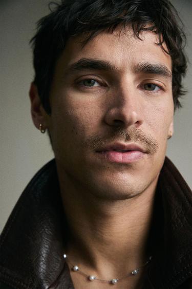 Zara MUGAVA LÕIKEGA TRENTŠKOT - Liiv