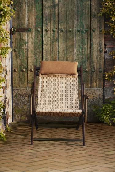 WOODEN LOUNGER WITH LEATHER HEADREST - Printed by Zara