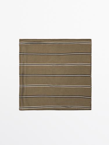 Pañuelo rayas 100% seda - Verde de Zara - Imagen 0