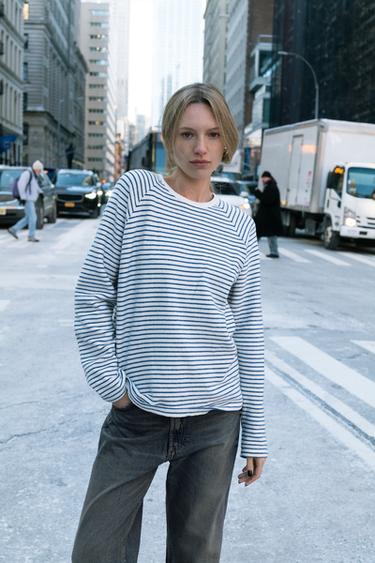СВИТЕР В ПОЛОСКУ OVERSIZE — Полоски от Zara — изображение 0
