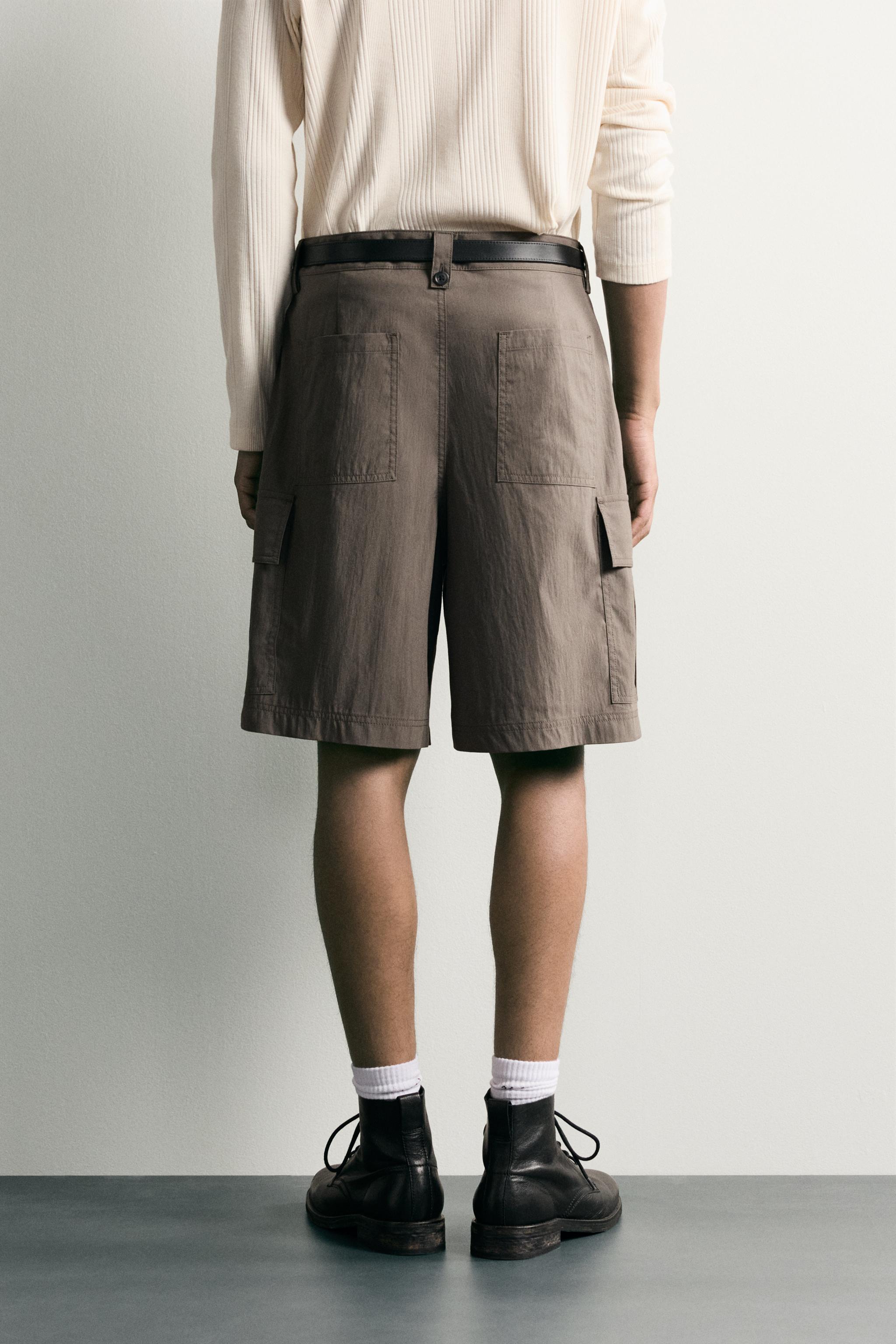 RELAXED FIT PLEATED CARGO SHORTS