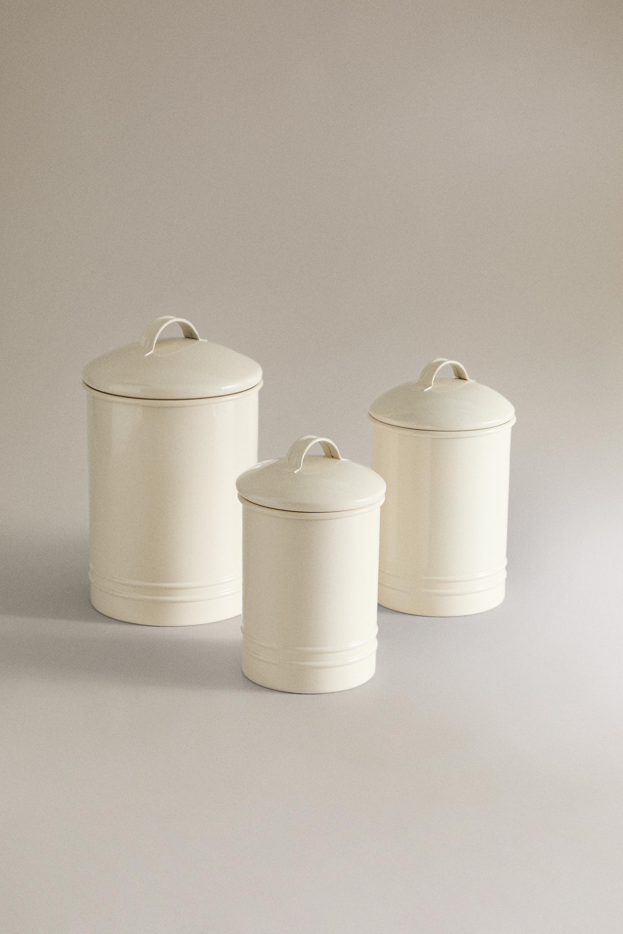 LACQUERED METAL CYLINDRICAL JAR — Cream