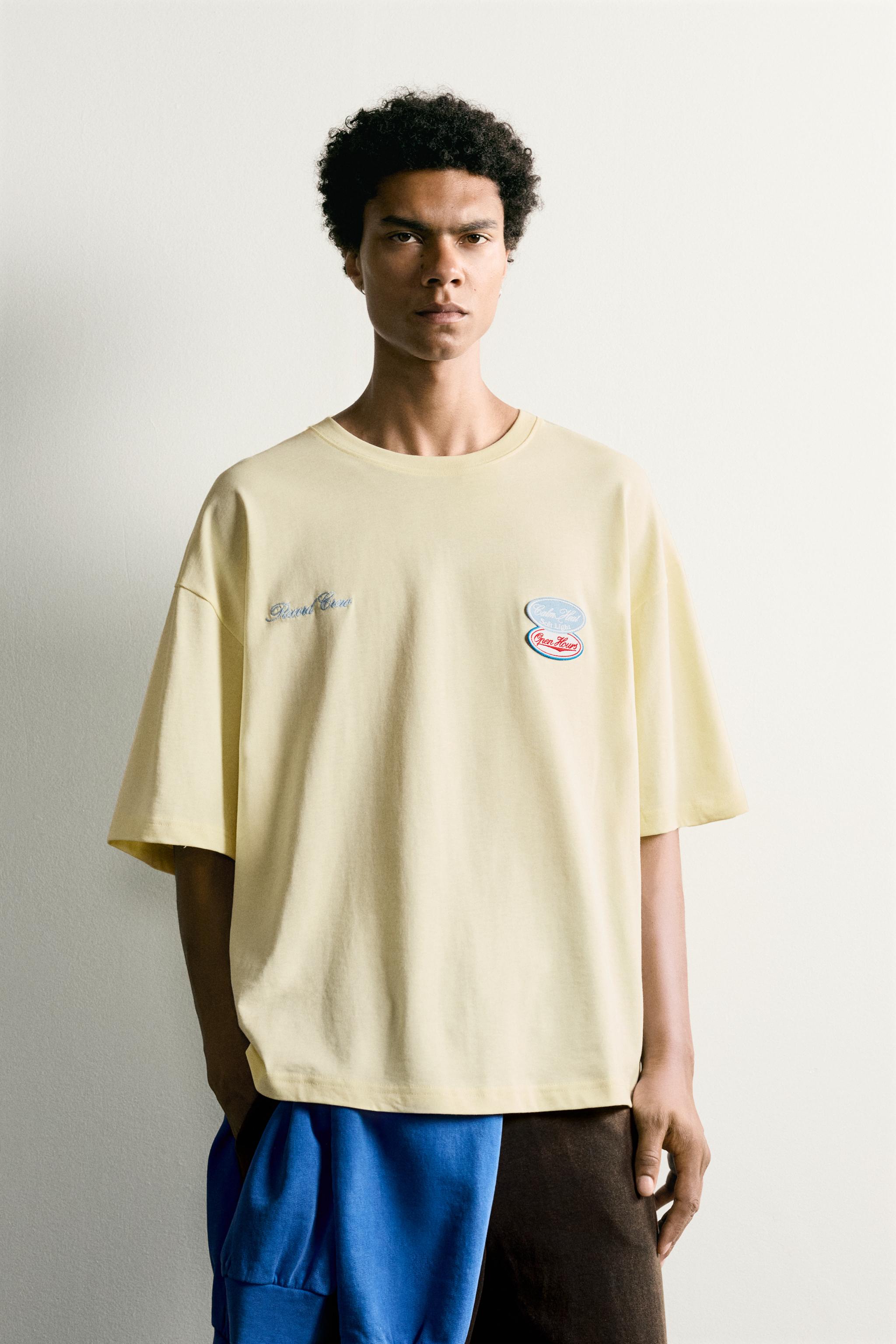 RELAXED FIT PATCH T-SHIRT — Light yellow