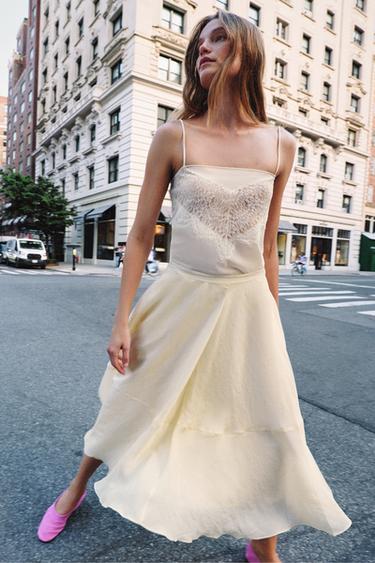 TOP ENCAJE - Blanco roto de Zara - Imagen 0