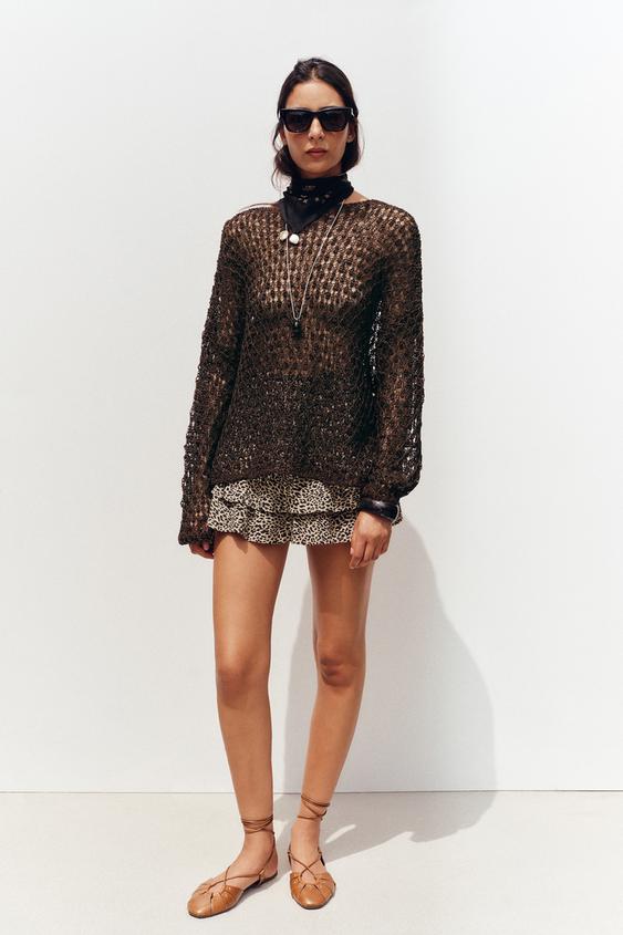 WIDE WAISTBAND RUFFLE SHORTS