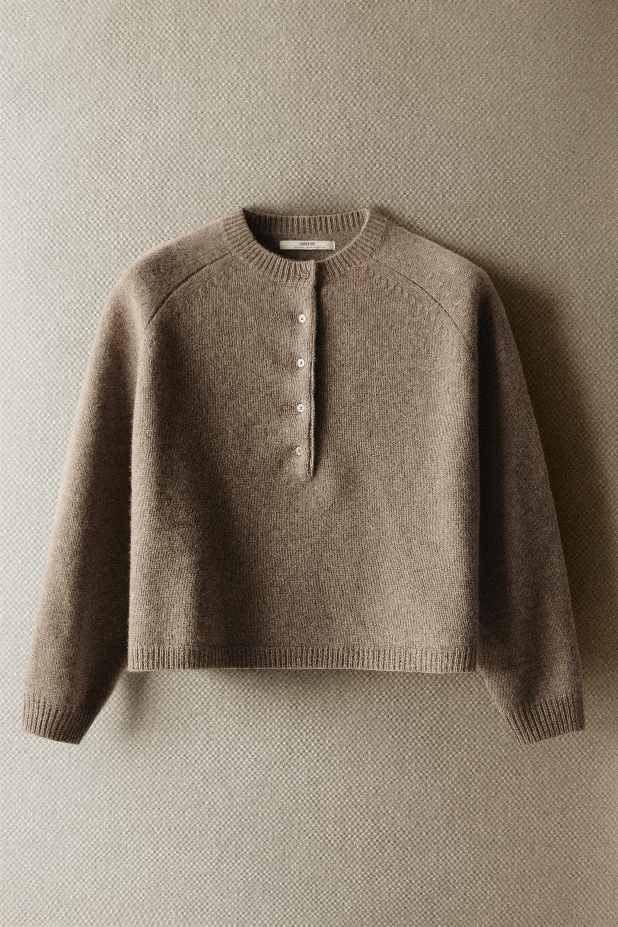 CASHMERE SWEATER WITH BUTTONS