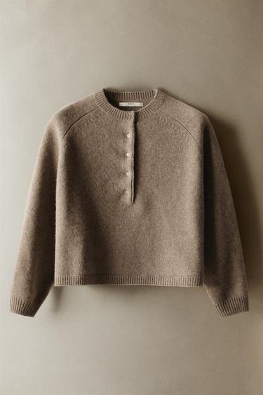 CASHMERE BUTTON SWEATER — Brown / Taupe 1